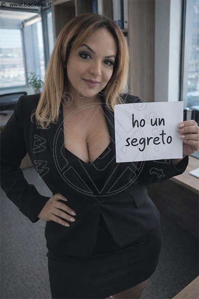 Foto Annuncio Trans Escort Dottoressa Mony