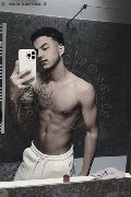 Caracas Boys Axel 393 03 20 919 foto selfie 3