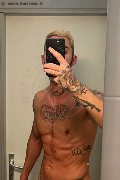 Milano Boys Damiano 327 05 52 365 foto selfie 1